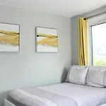 Luxury Boutique 2 Bedroom Condo 4B - No Fee\'S