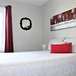 Luxury Boutique 2 Bedroom Condo 4B - No Fee\'S