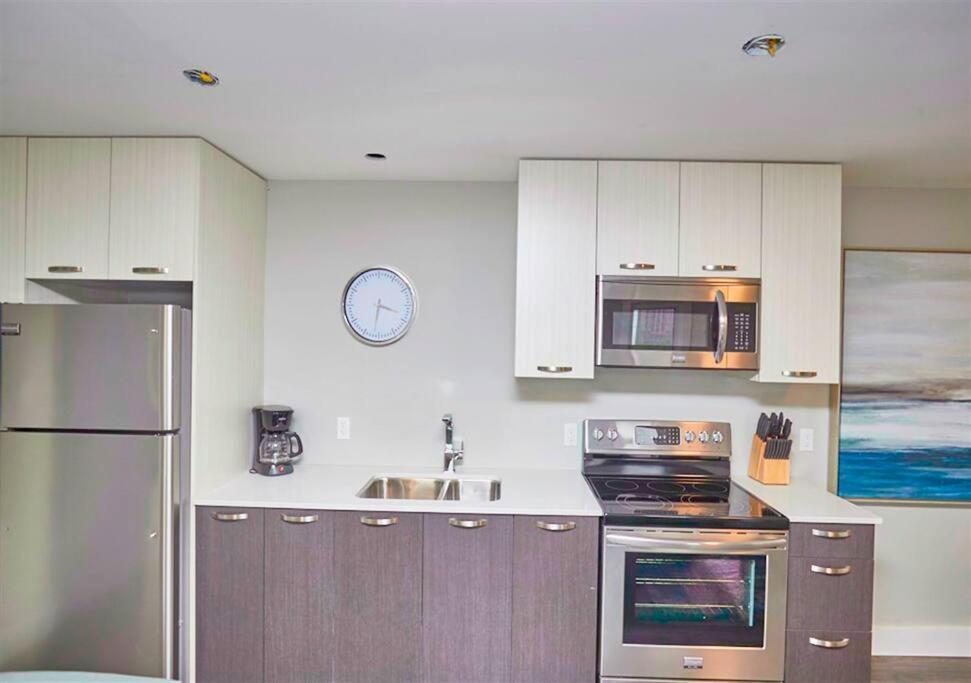 Holiday home Luxury Boutique 2 Bedroom 4b - No Fee's *