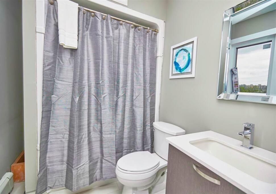 Holiday home Luxury Boutique 2 Bedroom 4b - No Fee's *